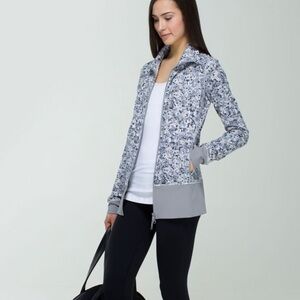 Lululemon Nice Asana Jacket Not So Petite Fleur Silver Spoon Ambient Grey